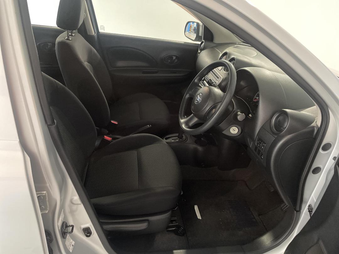 Photo '16' of Nissan March