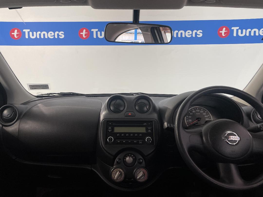 Photo '17' of Nissan March