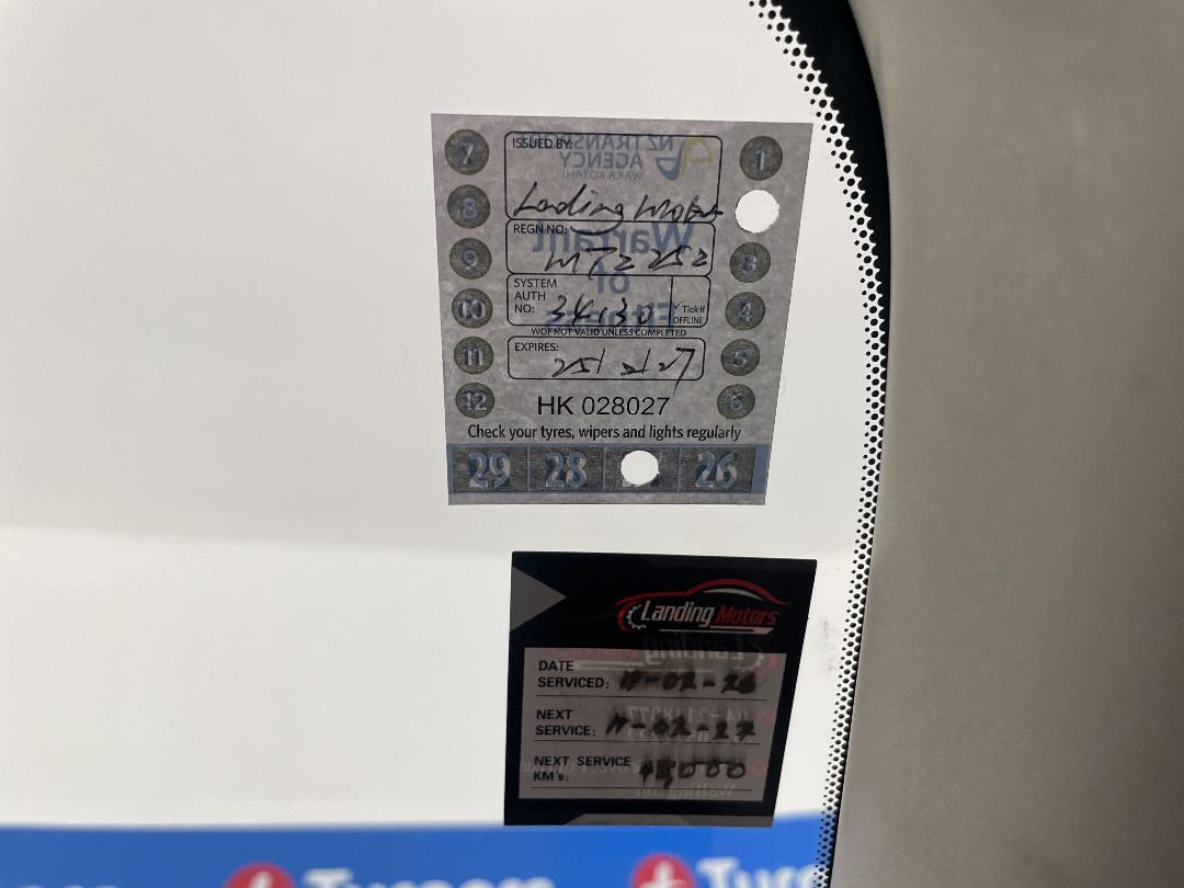 Photo '30' of Nissan March