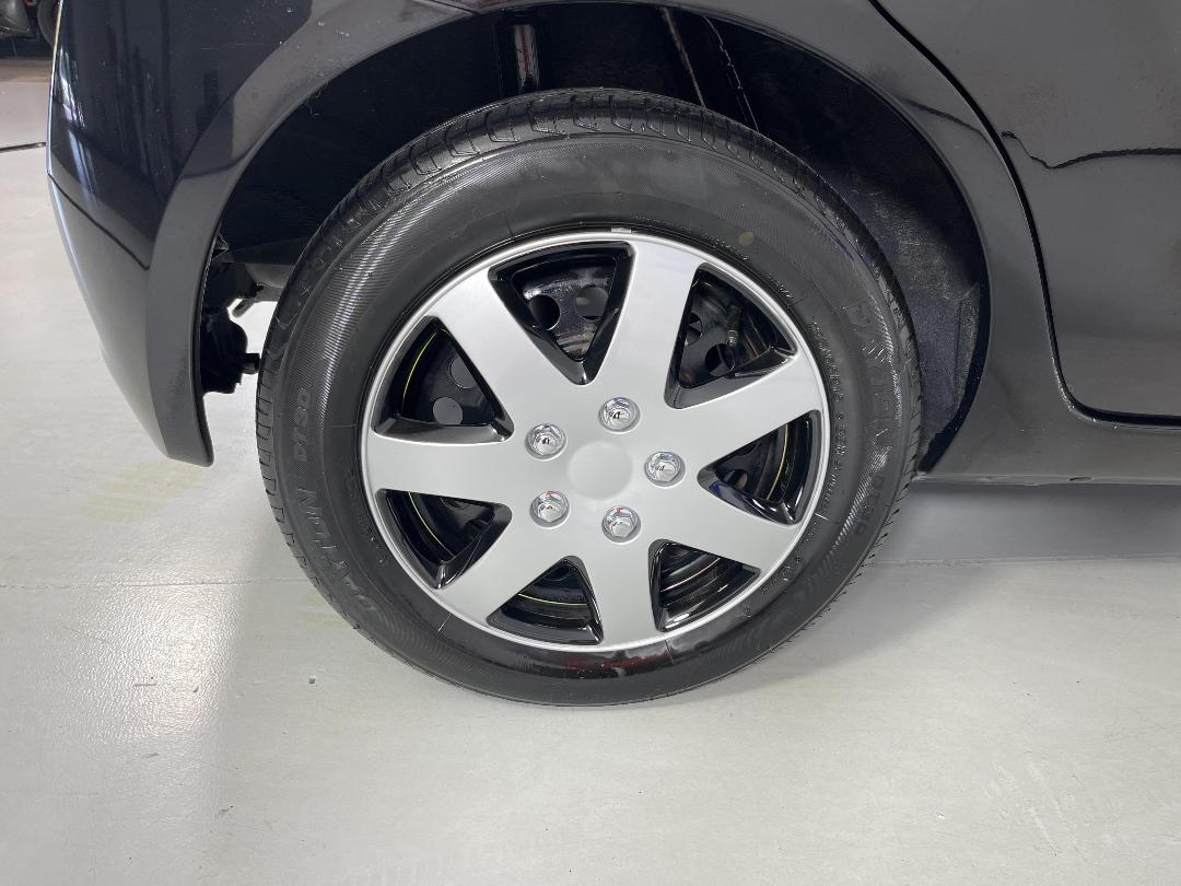 Photo '12' of Nissan March