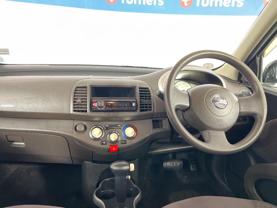 Photo '17' of Nissan March