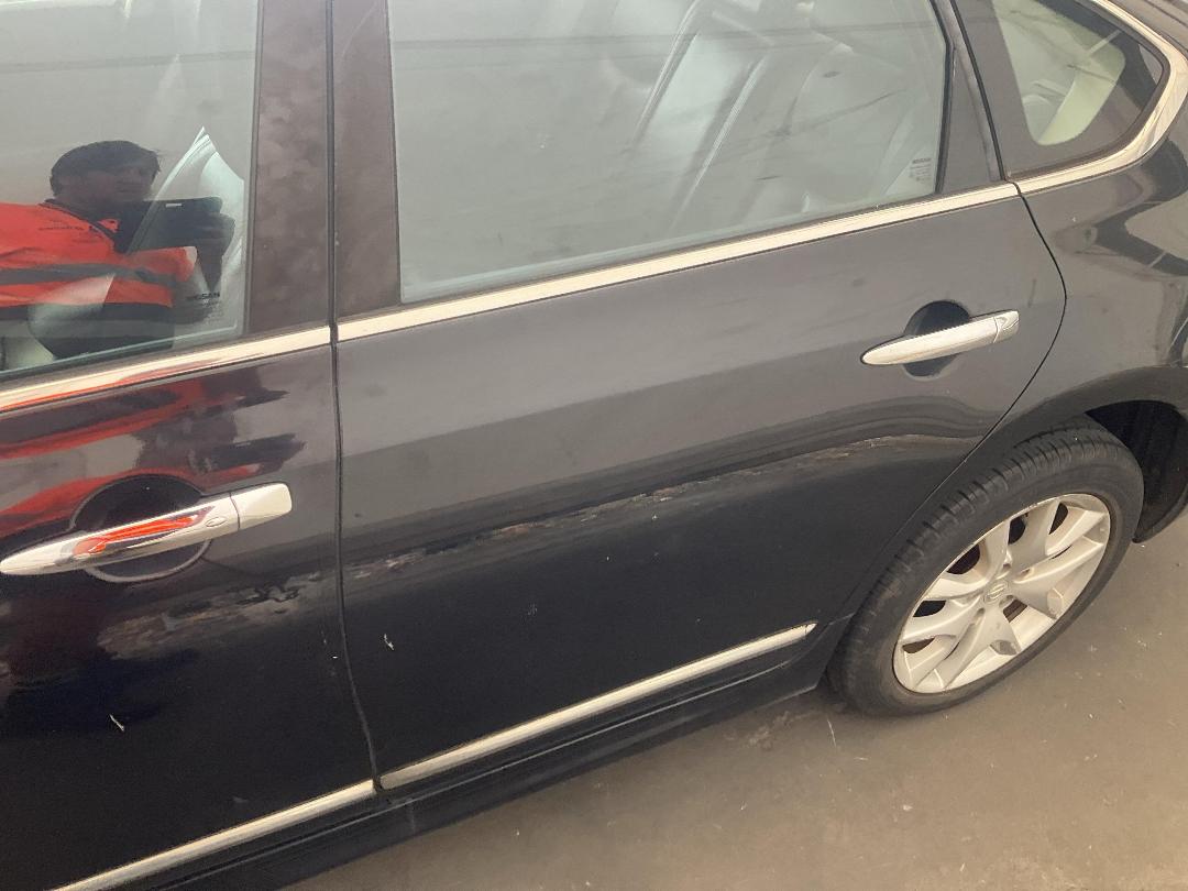 Photo '10' of Nissan Maxima 350L