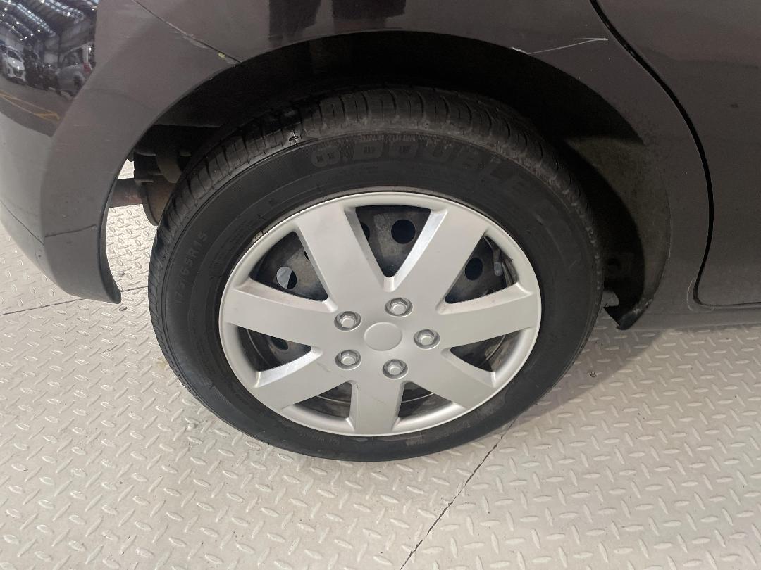 Photo '12' of Nissan Micra