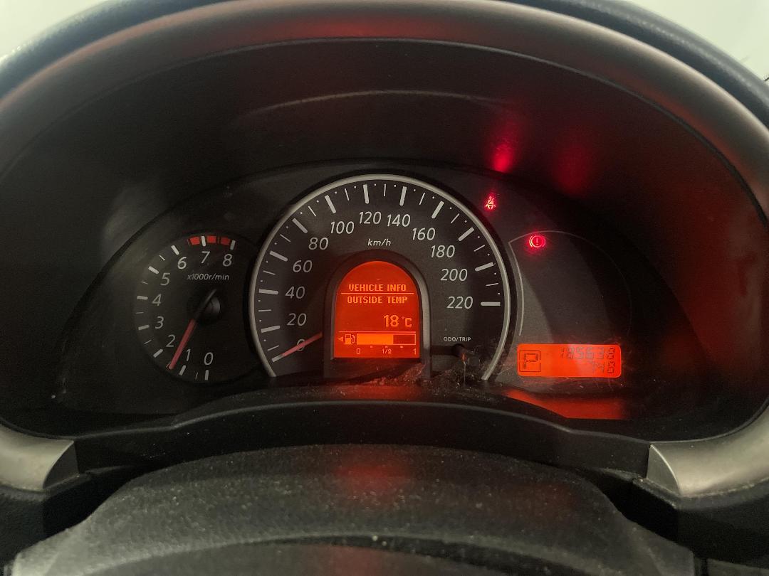 Photo '21' of Nissan Micra