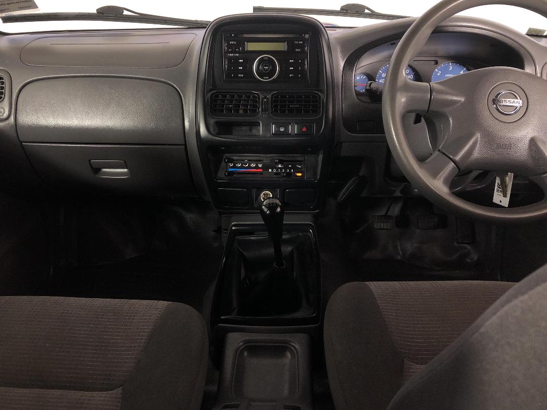 Photo '17' of Nissan Navara