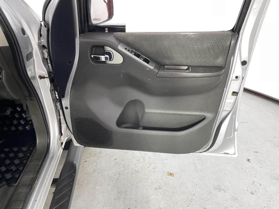 Photo '15' of Nissan Navara Photo '15' of Nissan Navara