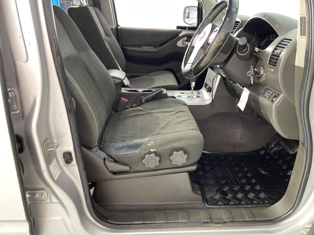 Photo '16' of Nissan Navara Photo '16' of Nissan Navara