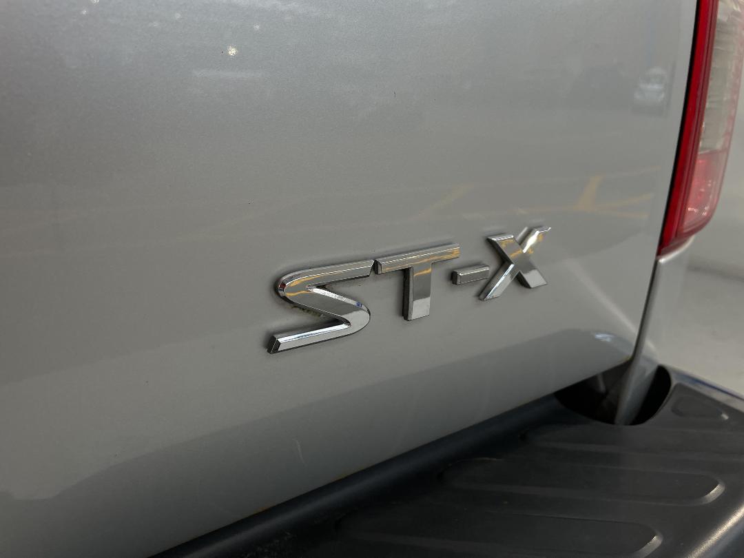 Photo '30' of Nissan Navara