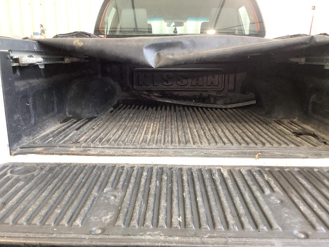 Photo '8' of Nissan Navara D/C ST