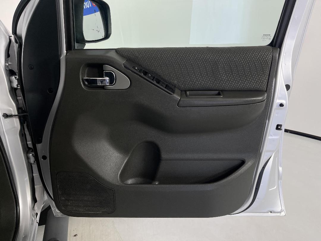 Photo '14' of Nissan Navara Photo '14' of Nissan Navara