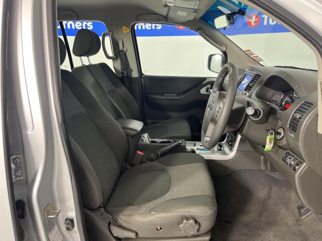 Photo '15' of Nissan Navara Photo '15' of Nissan Navara