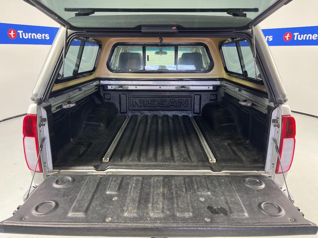 Photo '28' of Nissan Navara Photo '28' of Nissan Navara