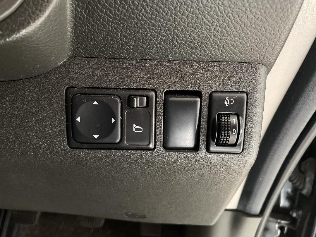 Photo '24' of Nissan Navara Photo '24' of Nissan Navara