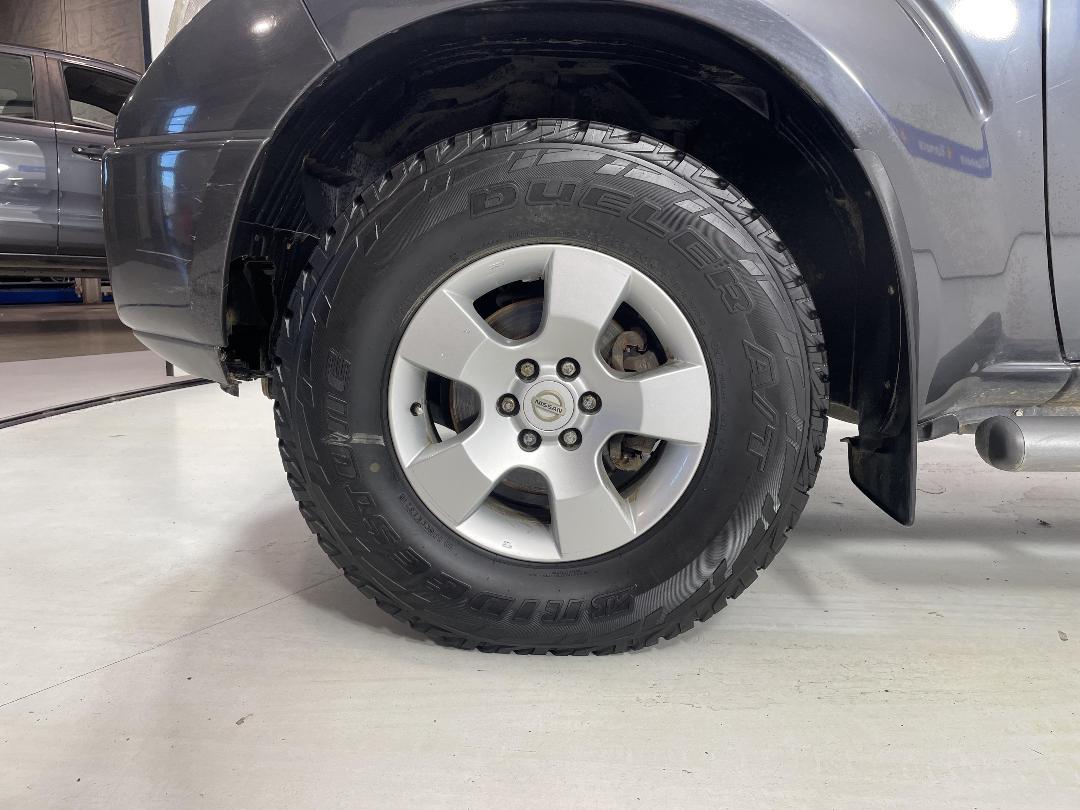 Photo '10' of Nissan Navara