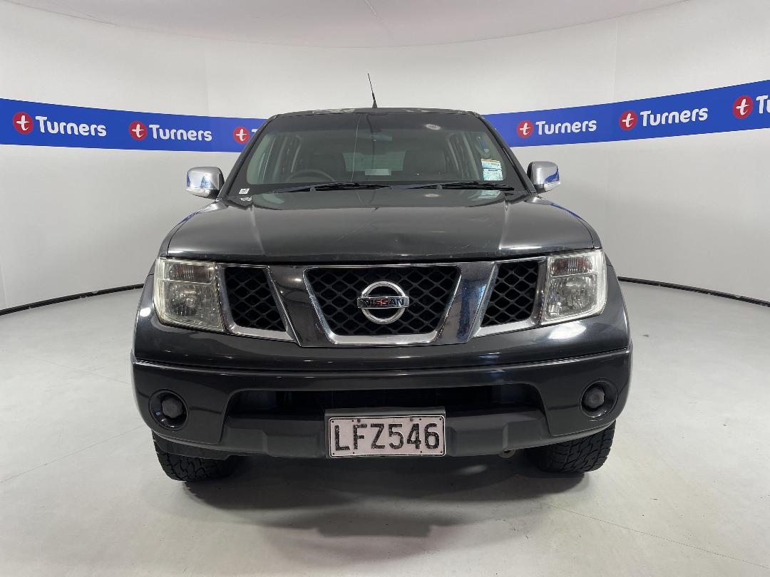 Photo '2' of Nissan Navara