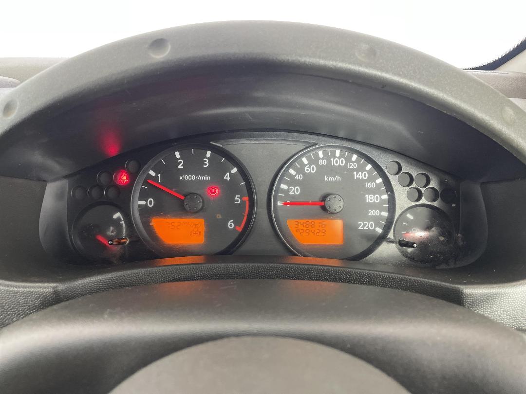 Photo '21' of Nissan Navara