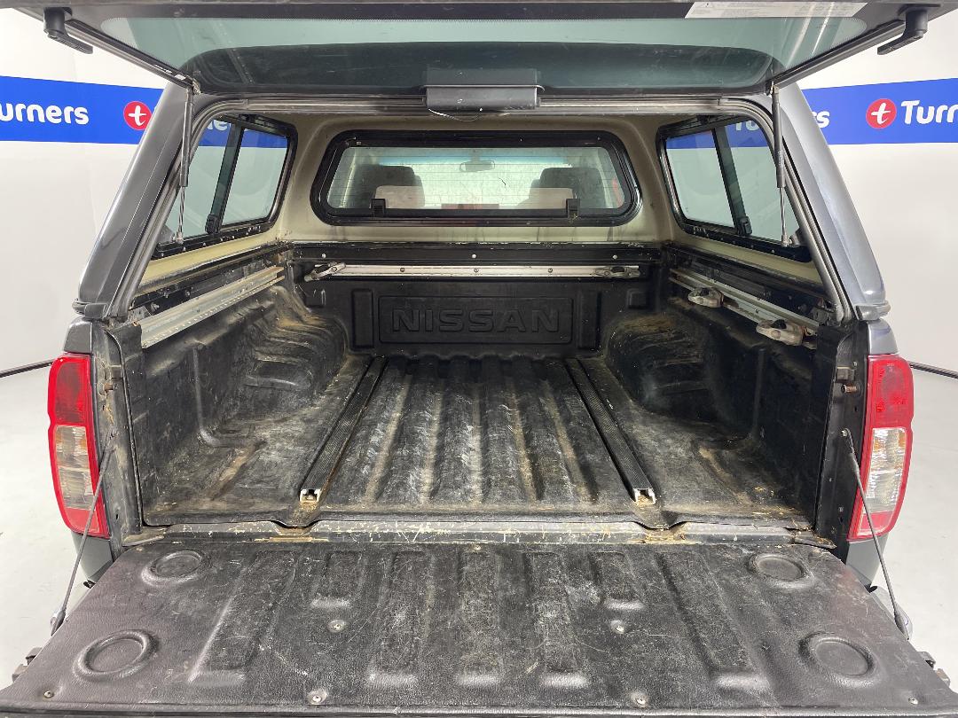 Photo '14' of Nissan Navara