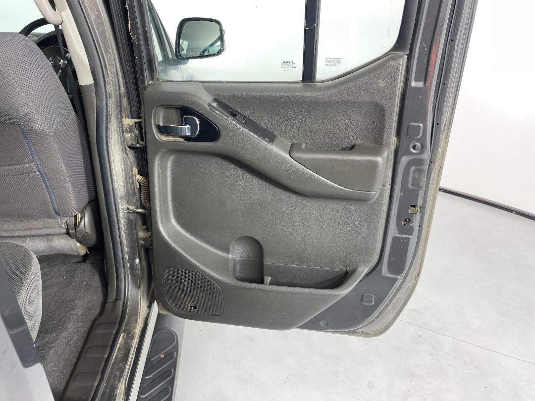 Photo '19' of Nissan Navara