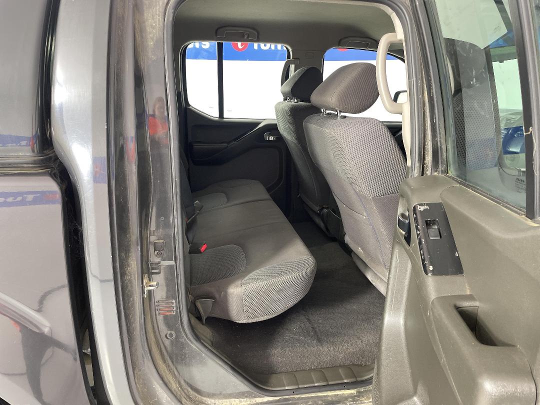 Photo '20' of Nissan Navara