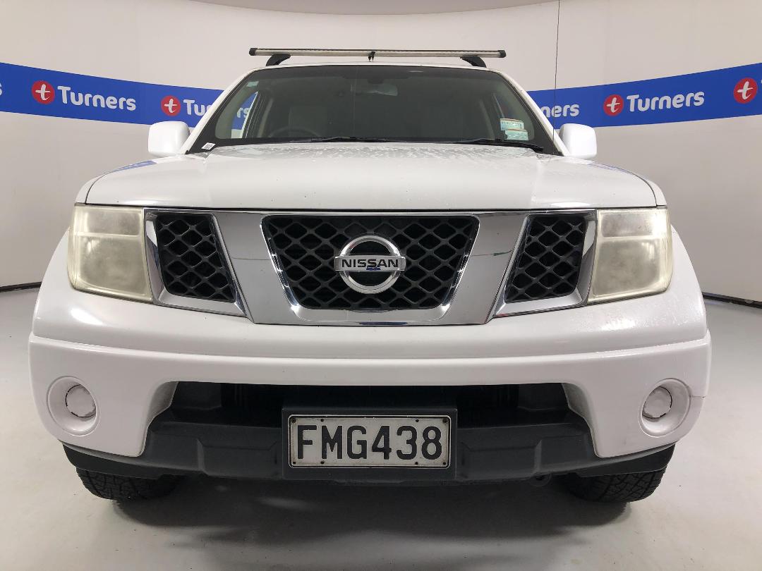 Photo '2' of Nissan Navara