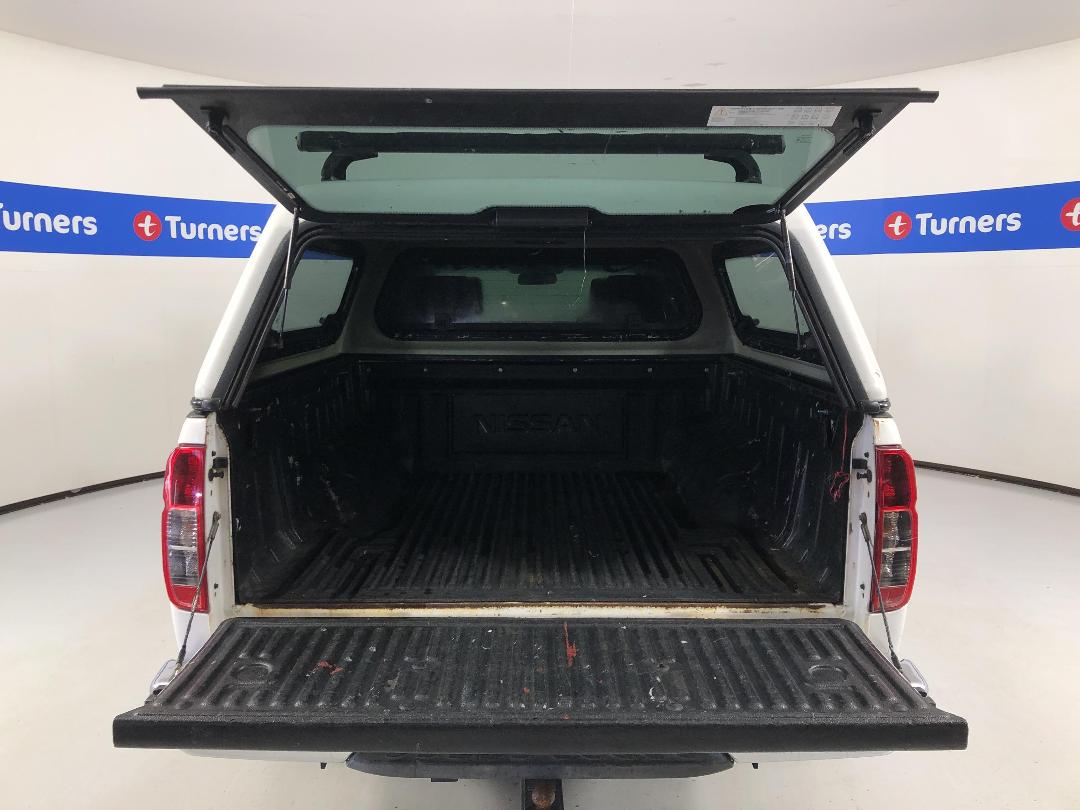 Photo '14' of Nissan Navara