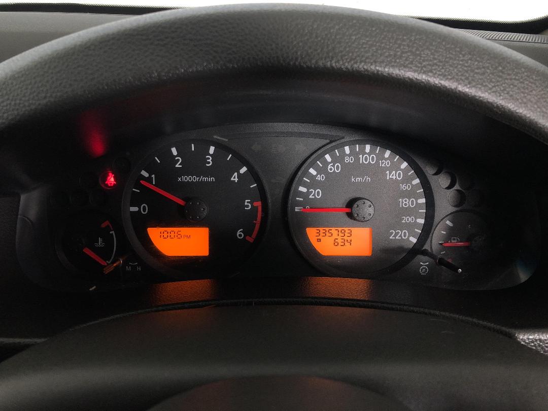 Photo '21' of Nissan Navara