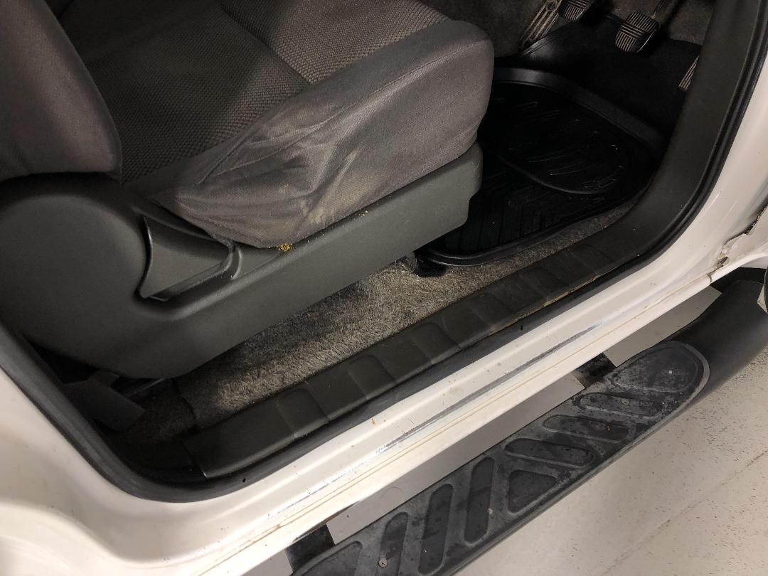 Photo '23' of Nissan Navara