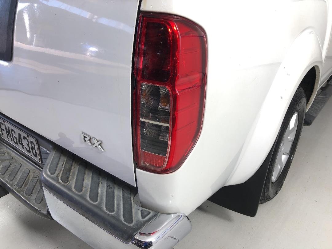 Photo '28' of Nissan Navara