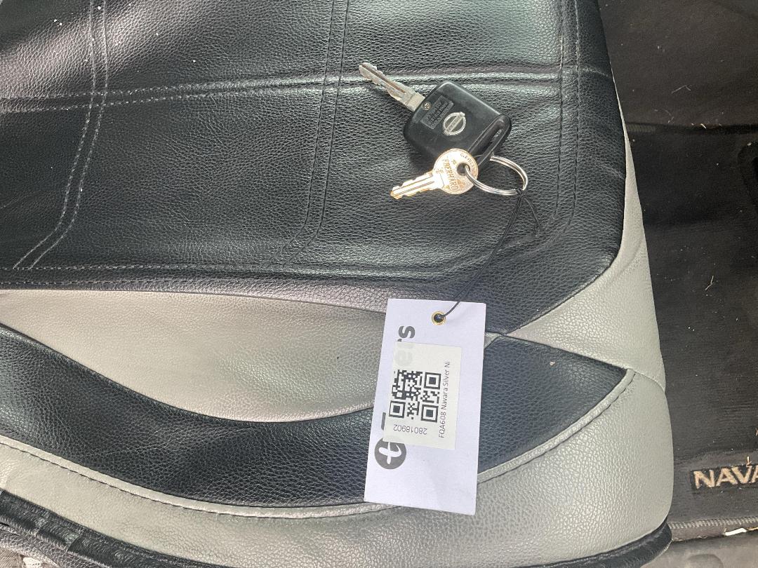 Photo '7' of Nissan Navara D/C ST-X