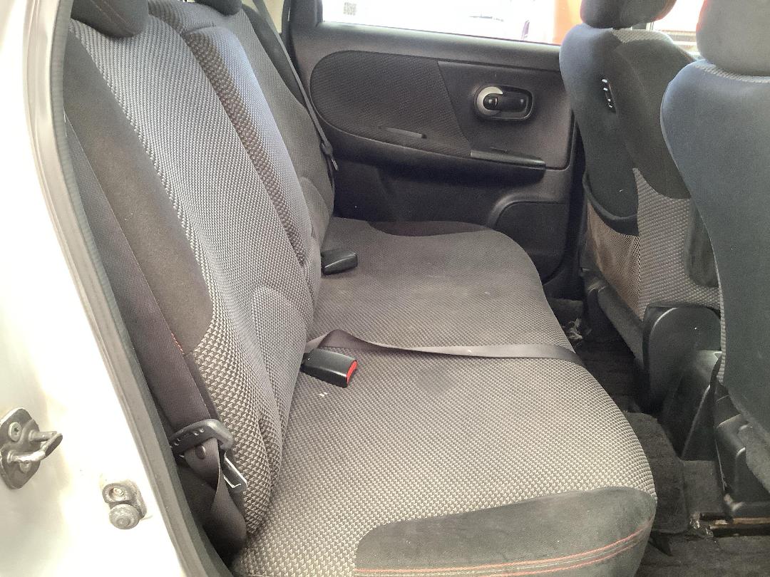 Photo '7' of Nissan Note Photo '7' of Nissan Note