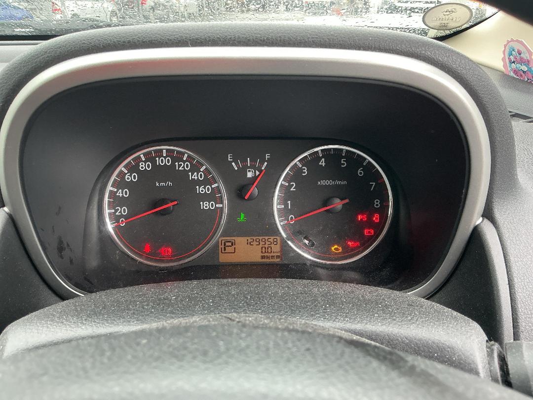 Photo '13' of Nissan Note