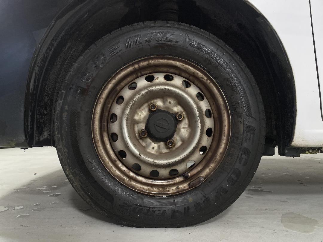 Photo '10' of Nissan NV200 Photo '10' of Nissan NV200