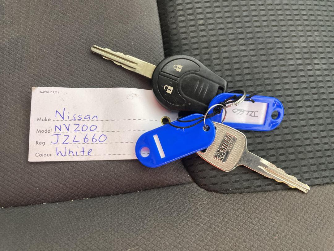 Photo '21' of Nissan NV200 Photo '21' of Nissan NV200