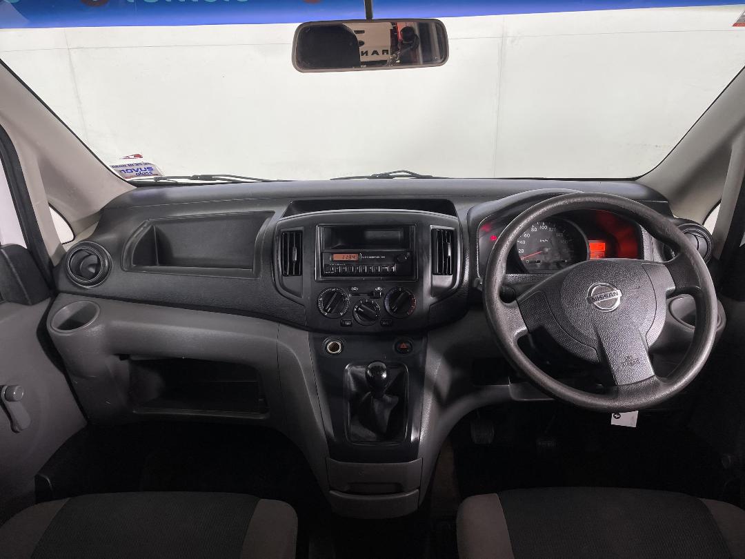 Photo '17' of Nissan NV200 Photo '17' of Nissan NV200