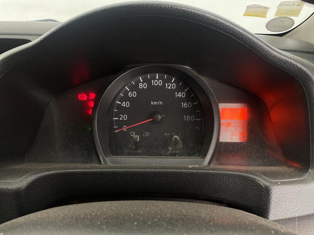 Photo '20' of Nissan NV200 Photo '20' of Nissan NV200