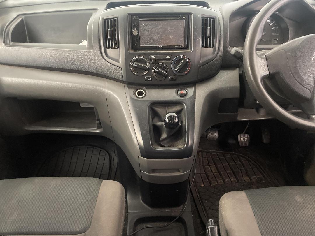 Photo '18' of Nissan NV200 Photo '18' of Nissan NV200