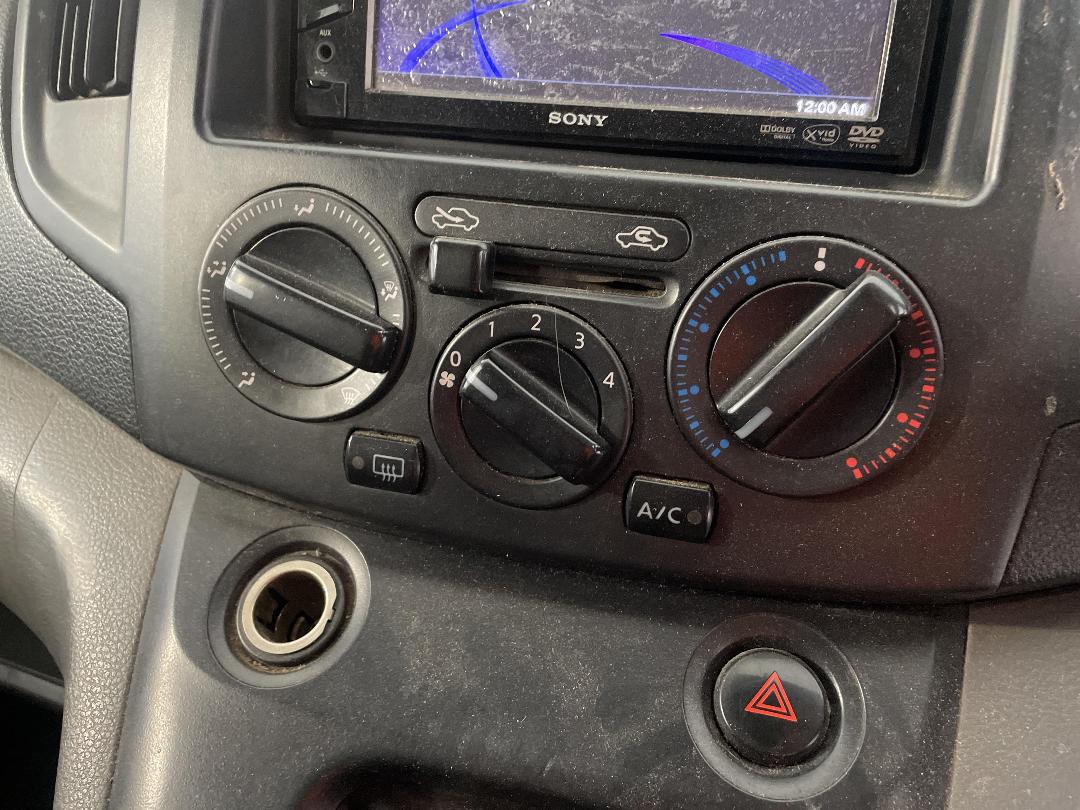 Photo '26' of Nissan NV200 Photo '26' of Nissan NV200