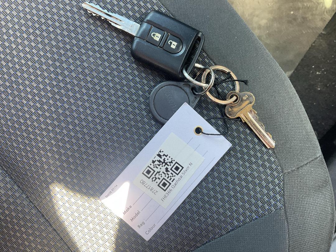 Photo '15' of Nissan Qashqai ST Photo '15' of Nissan Qashqai ST