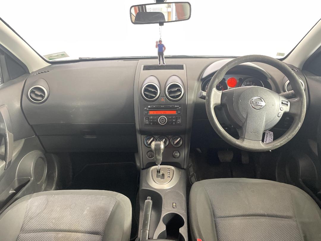 Photo '15' of Nissan Qashqai ST Photo '15' of Nissan Qashqai ST