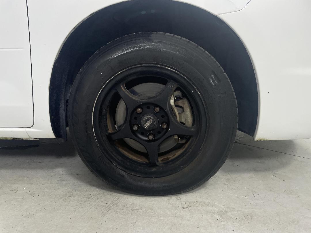 Photo '9' of Nissan Serena