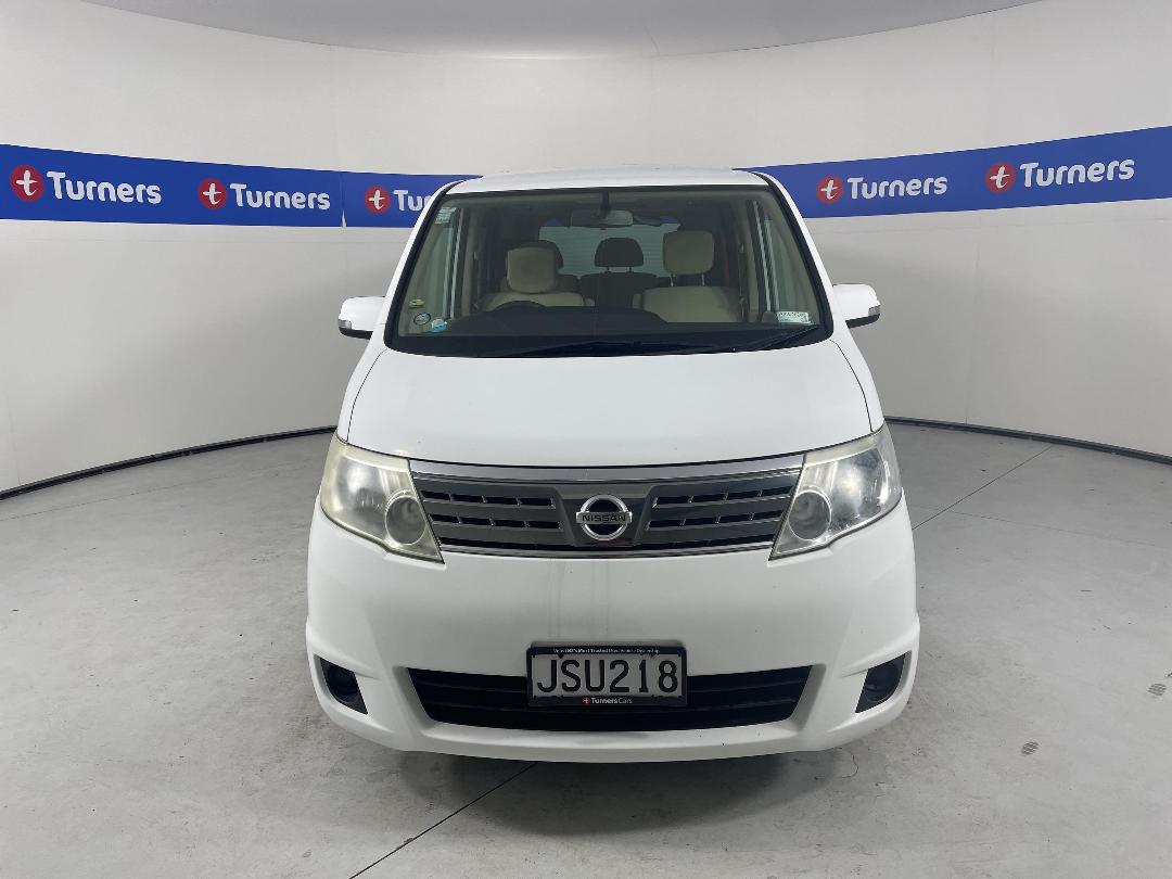 Photo '2' of Nissan Serena