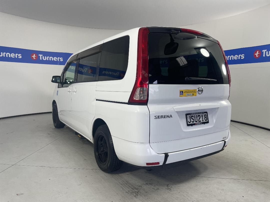 Photo '5' of Nissan Serena