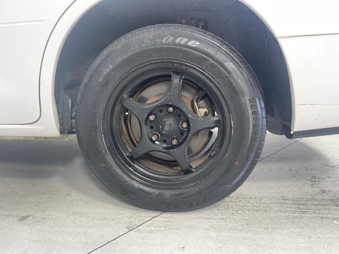 Photo '11' of Nissan Serena