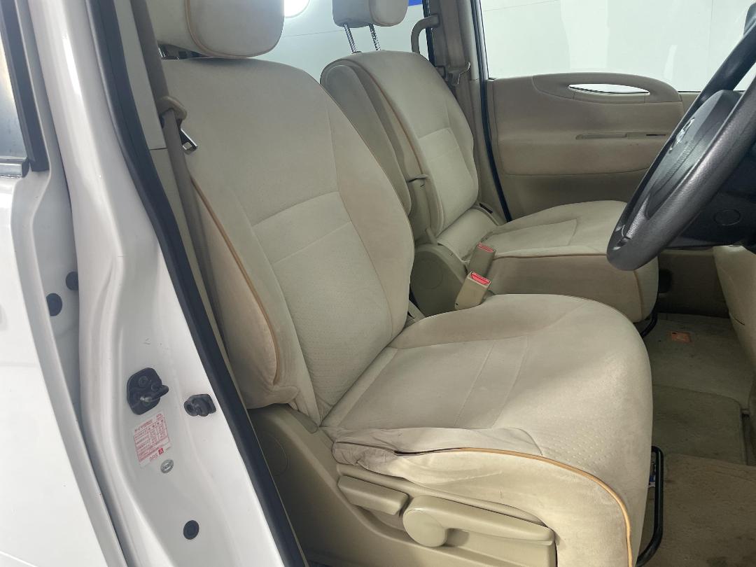 Photo '16' of Nissan Serena