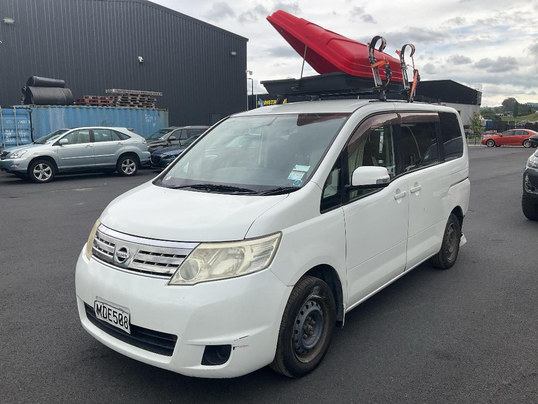 Photo '2' of Nissan Serena