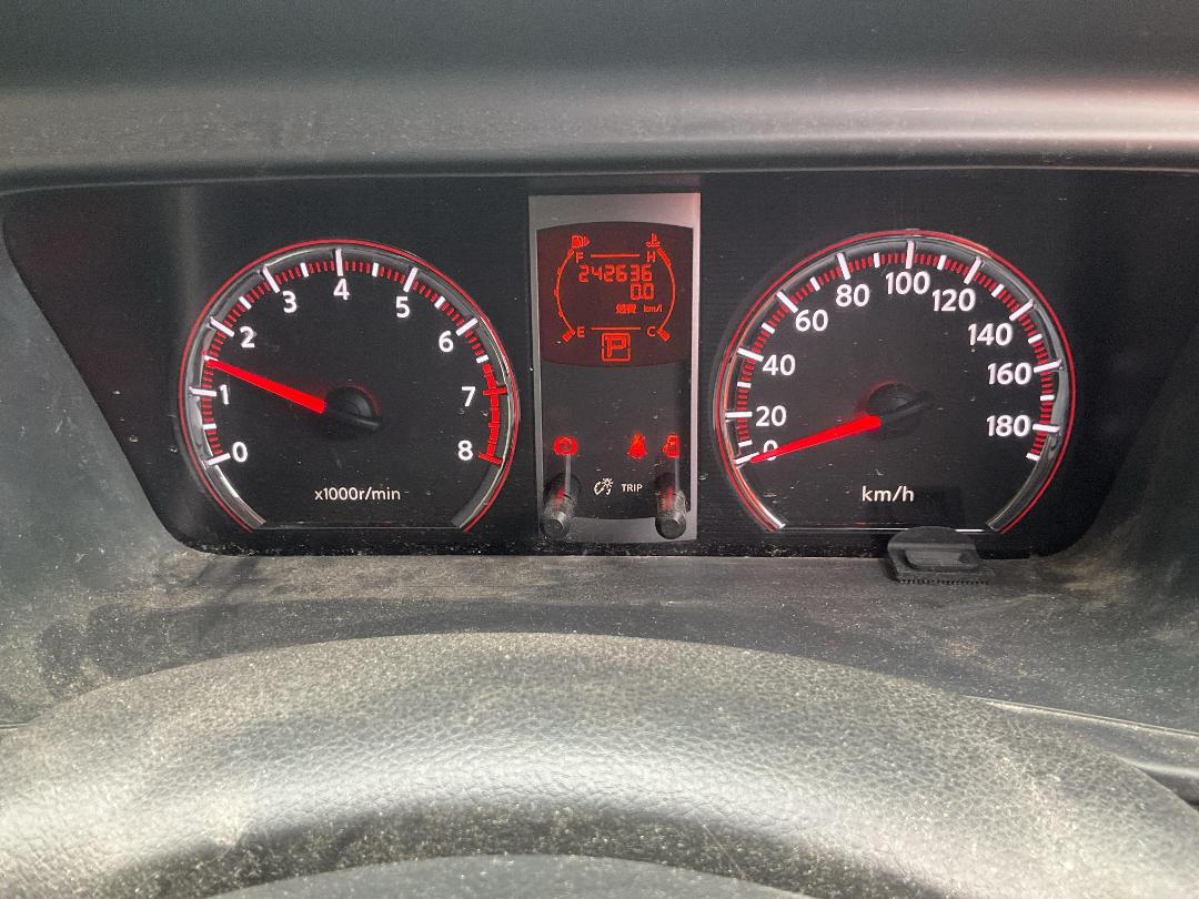 Photo '7' of Nissan Serena