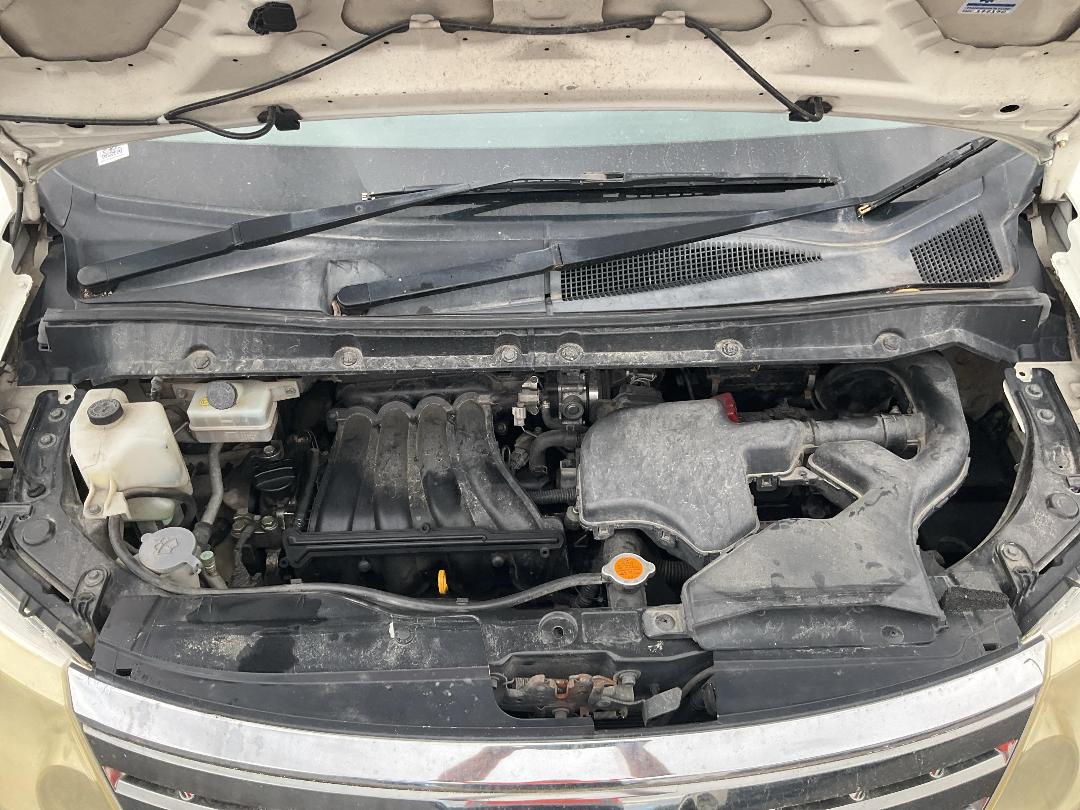 Photo '12' of Nissan Serena