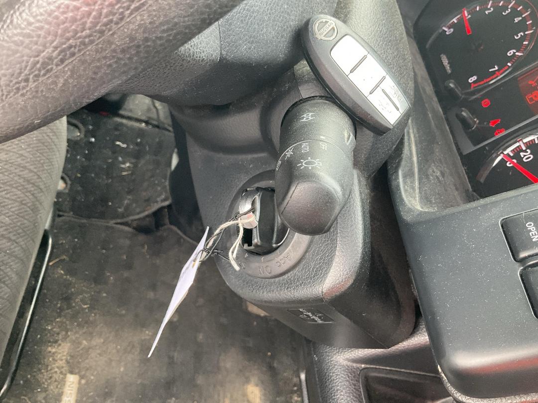 Photo '17' of Nissan Serena