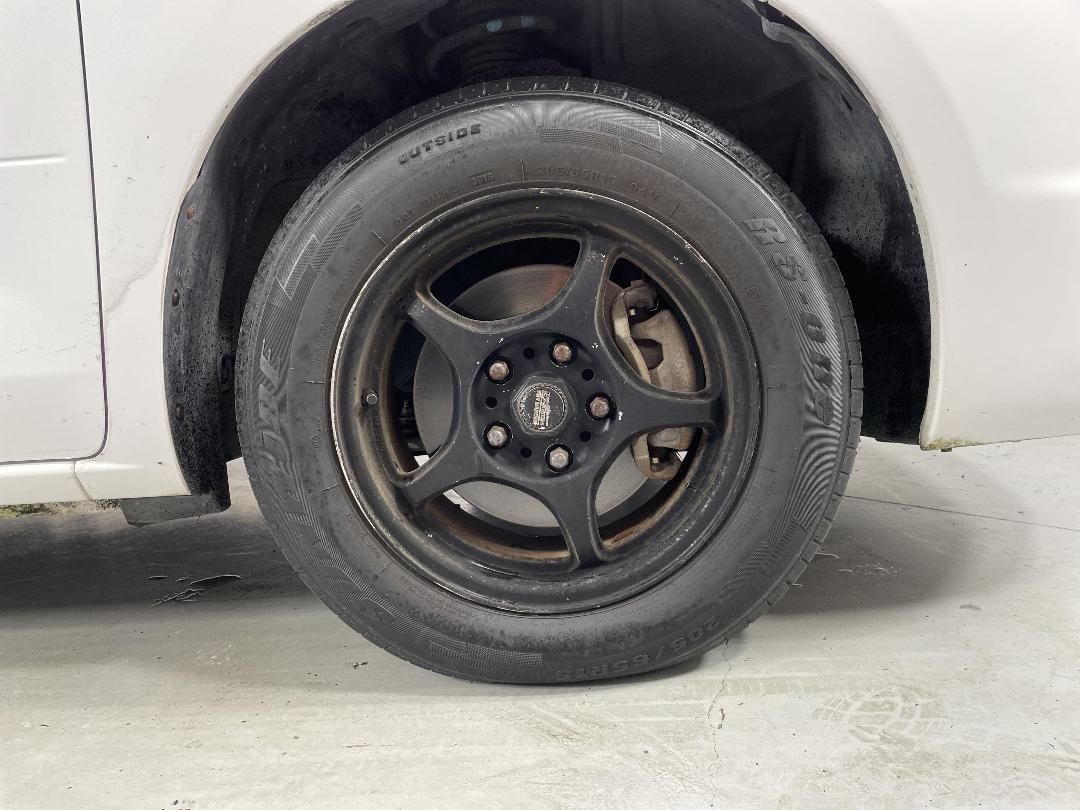 Photo '9' of Nissan Serena