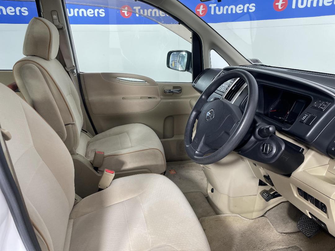 Photo '16' of Nissan Serena